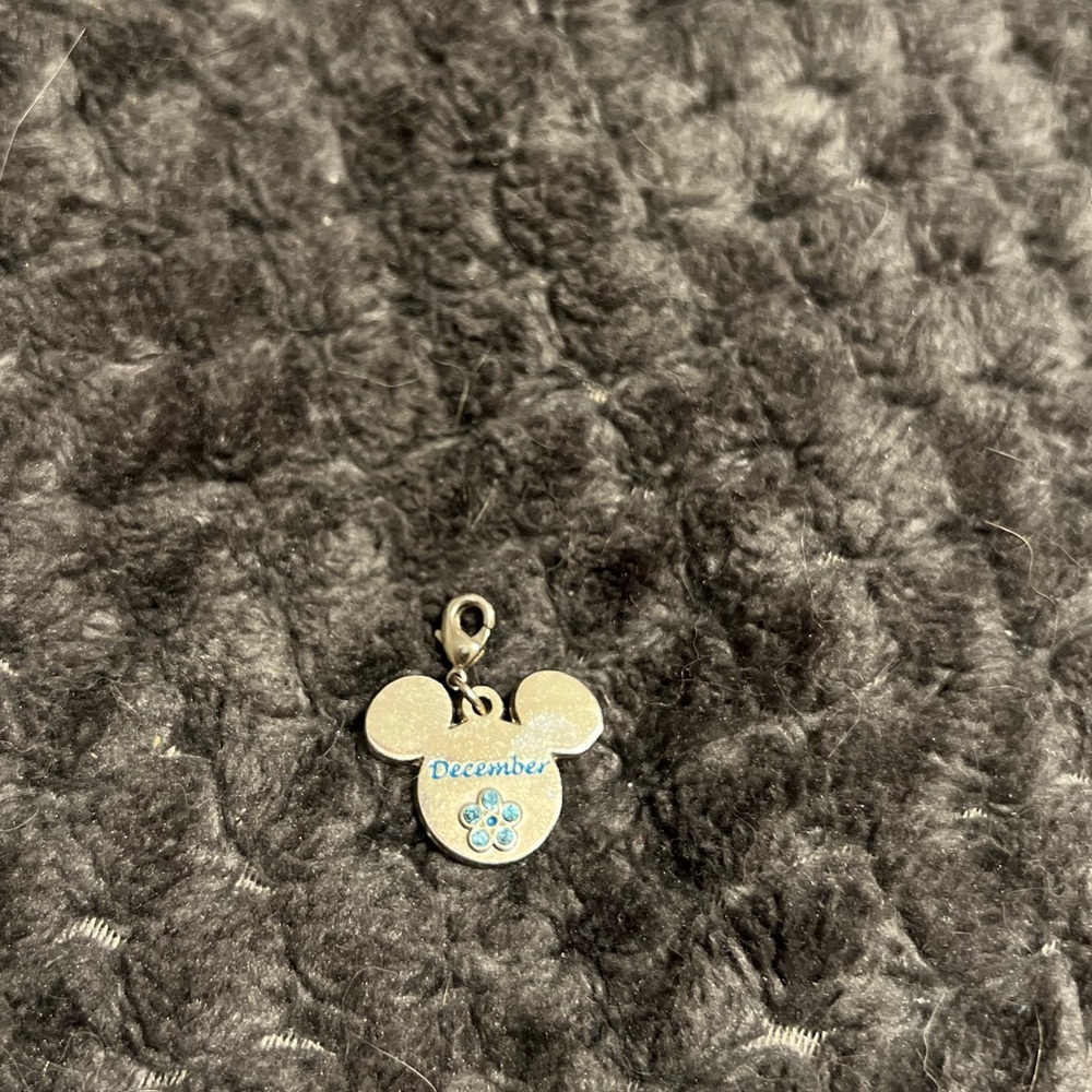 Like new Disney World Mickey Mouse December charm for bracelet